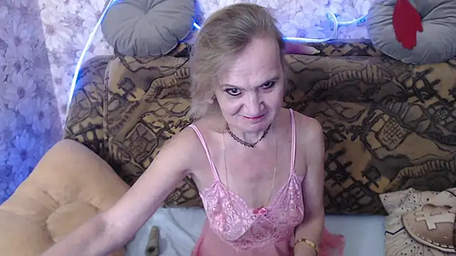 MissBekker online show from 9, 9, 2025