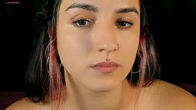 Daphne Moss online show from 18, 6, 2026