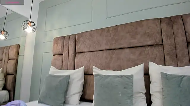 Snapshot of princesaparis chatting on 21, 2, 2025 princesaparis online show from 21, 2, 2025