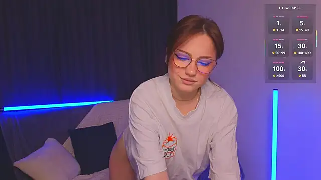 Eva Doo online show from 2, 2, 2025