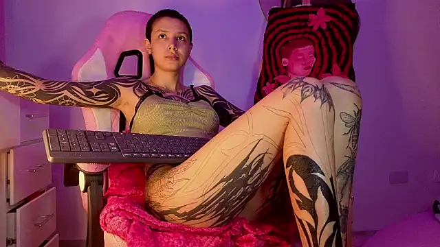 goddess vee  online show from 11, 4, 2026