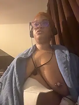 nickytheehawtie online show from 26, 3, 2026