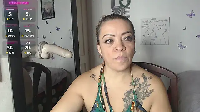 LIila28six online show from 12, 2, 2025