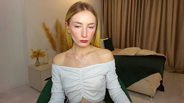 bella  rose online show from 8, 2, 2025