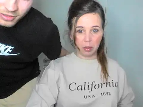 Snapshot of loveis007 chatting on 27, 2, 2025 loveis007 online show from 27, 2, 2025