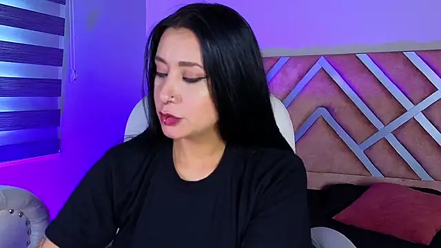  kelly hous36 online show from 18, 2, 2025