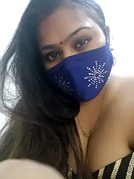 Snapshot of cutee__crazy chatting on 13, 2, 2025 cutee crazy online show from 13, 2, 2025