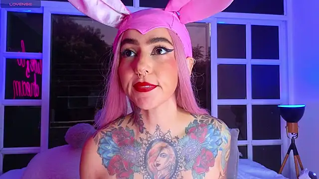 Evangelyne 1 online show from 22, 2, 2025