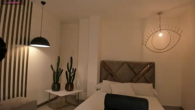 ToriCrossX online show from 22, 11, 2025