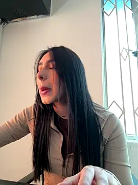 isabella jade online show from 24, 10, 2025