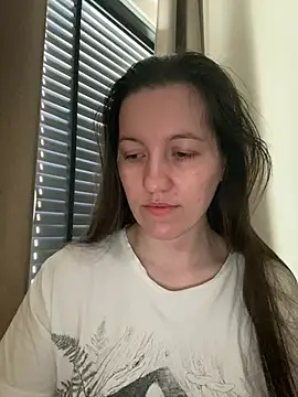 Nicole-Ray online show from 5, 3, 2026