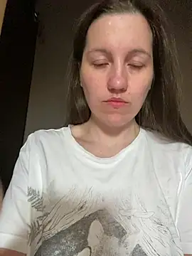 Snapshot of Nicole-Ray chatting on 4, 5, 2026 Nicole-Ray online show from 4, 5, 2026