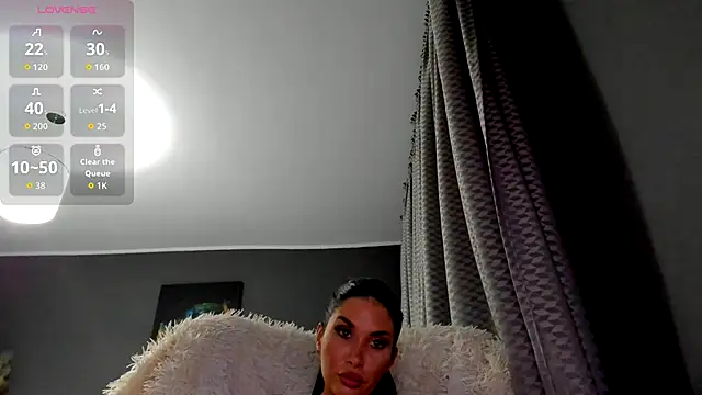 Emma D  online show from 10, 11, 2025