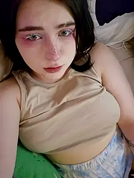 Yammy Yumi online show from 12, 1, 2025