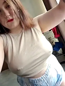 Yammy Yumi online show from 5, 10, 2025