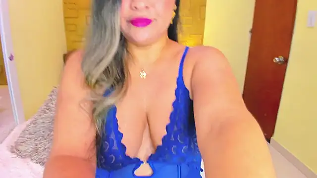 Julia Haye online show from 22, 10, 2025