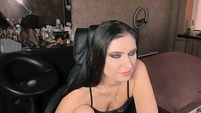 Miss Poison online show from 5, 11, 2025