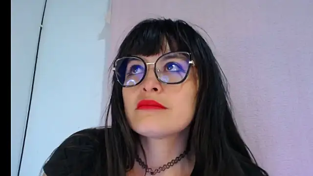 Alexandrasaenz online show from 6, 11, 2025