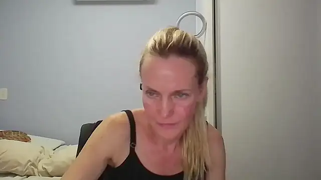 Annylove1 online show from 16, 2, 2026