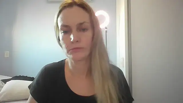 Annylove1 online show from 2, 7, 2026