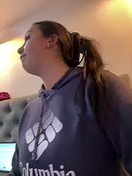 Hannahoff online show from 5, 2, 2025