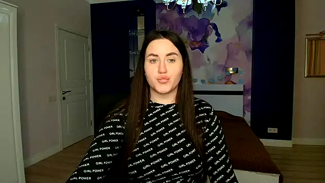 Roxie Bradley online show from 27, 1, 2025