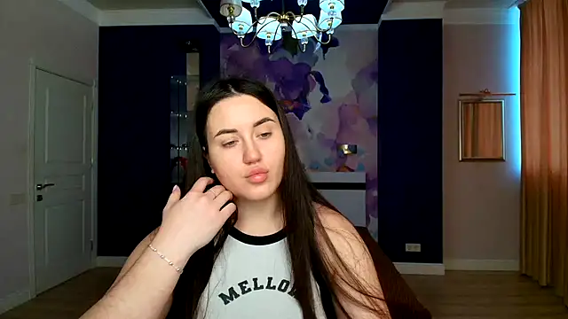 Roxie Bradley online show from 30, 1, 2025