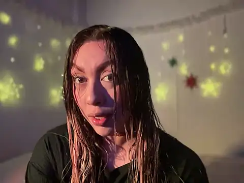 Im sophiie online show from 17, 12, 2024