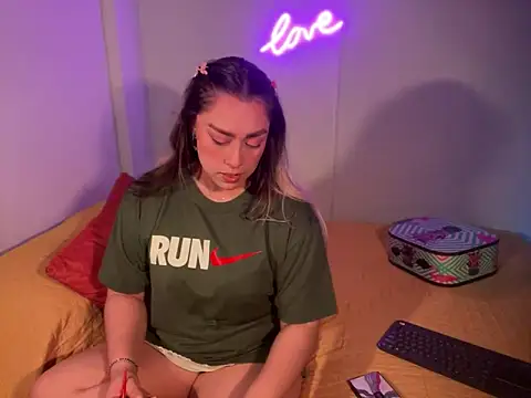 Im sophiie online show from 26, 1, 2025