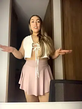 Im sophiie online show from 9, 4, 2026