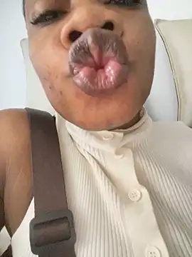  yisela  online show from 22, 3, 2026