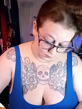 Snapshot of edgexchaos chatting on 27, 2, 2026 edgexchaos online show from 27, 2, 2026