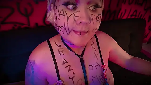 Laura takint online show from 24, 2, 2025