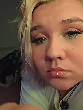 Laura takint online show from 26, 10, 2025