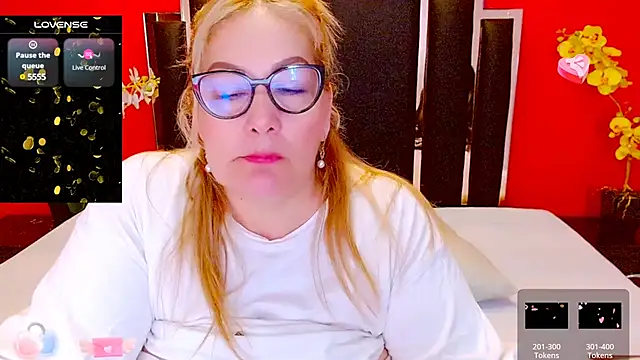 Nayla Garner online show from 13, 3, 2025