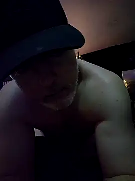 Hotredheadandtoungelasher online show from 22, 12, 2025