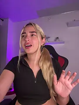 Irisweet  online show from 8, 2, 2025