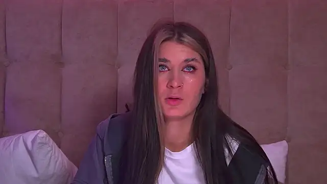 RachelSimpson online show from 28, 1, 2025