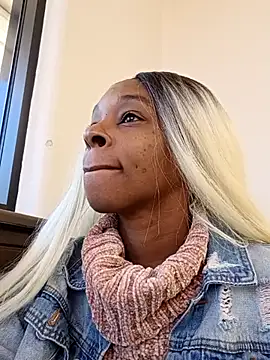 Snapshot of Jasmine_FullsShine chatting on 6, 4, 2026 Jasmine FullsShine online show from 6, 4, 2026