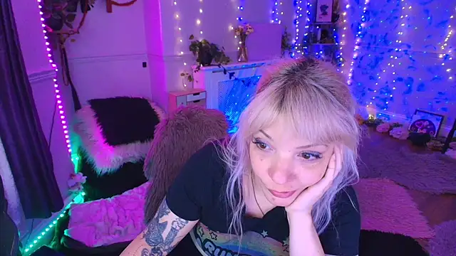 AliceW0lf online show from 28, 4, 2026