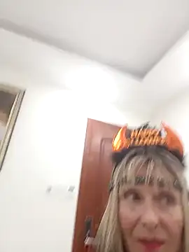 Snapshot of Eliza_Wendy chatting on 26, 10, 2025 Eliza Wendy online show from 26, 10, 2025