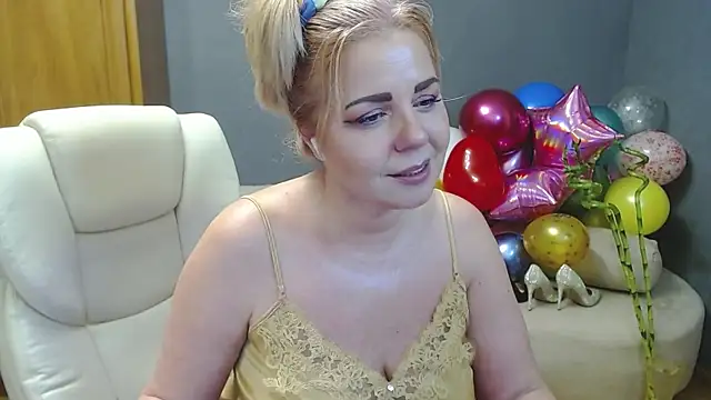 Cute sun online show from 22, 12, 2024