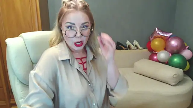 Cute sun online show from 28, 2, 2025