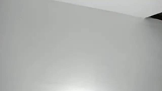 ISABELLASSMITH online show from 17, 1, 2025