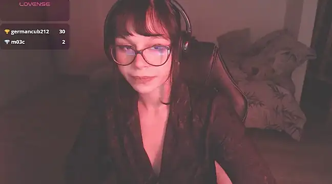 Snapshot of modjo_ chatting on 5, 1, 2025 modjo  online show from 5, 1, 2025