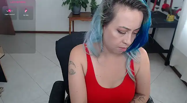 Snapshot of charlottezoe15 chatting on 14, 2, 2025 charlottezoe15 online show from 14, 2, 2025