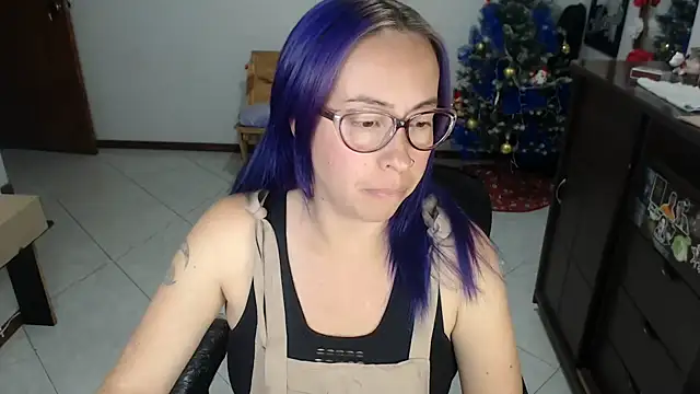 Snapshot of charlottezoe15 chatting on 16, 11, 2025 charlottezoe15 online show from 16, 11, 2025