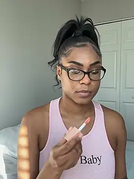 CandyLuxxxx online show from 17, 1, 2025