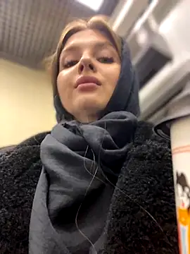 KrisMagnoly online show from 5, 11, 2025