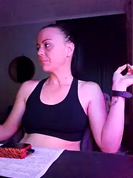 MrsBunnyBum online show from 4, 5, 2026